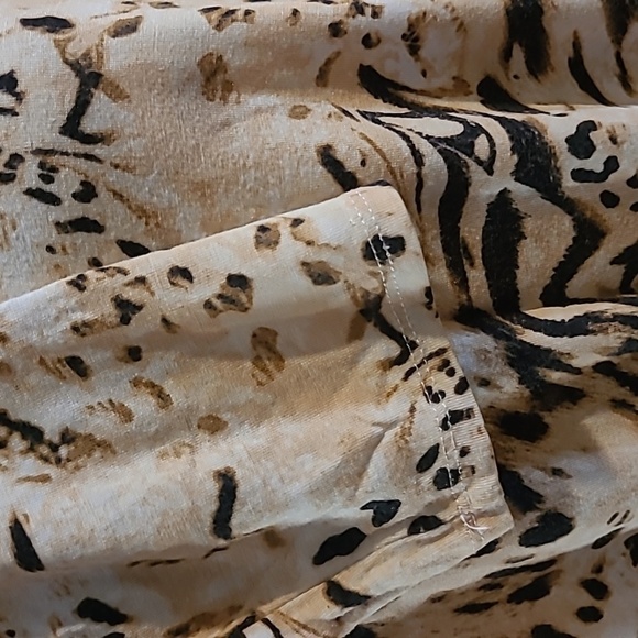 LYSSÉ Animal Print Top, Side Zipper Detail, Lined, Size 2X - Picture 7 of 13